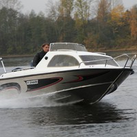 Катер GRIZZLY 520 HT