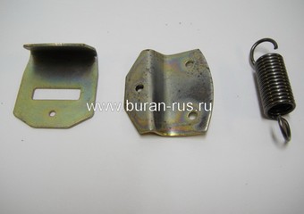 Замок кожуха двигателя